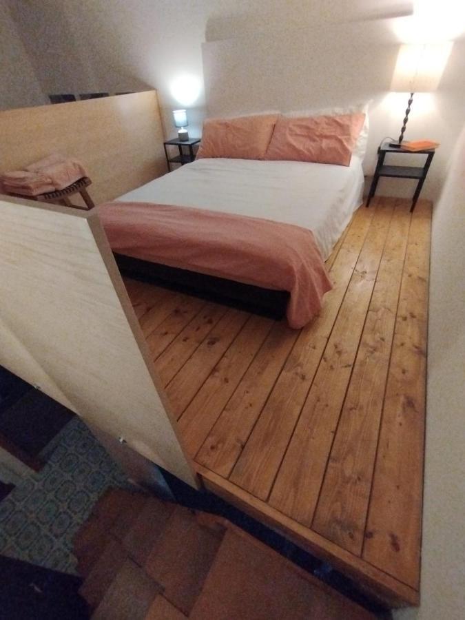 Casa Merisi Al Centro Storico Di Napoli Esterno foto