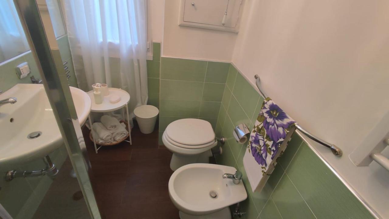 Casa Merisi Al Centro Storico Di Napoli Esterno foto