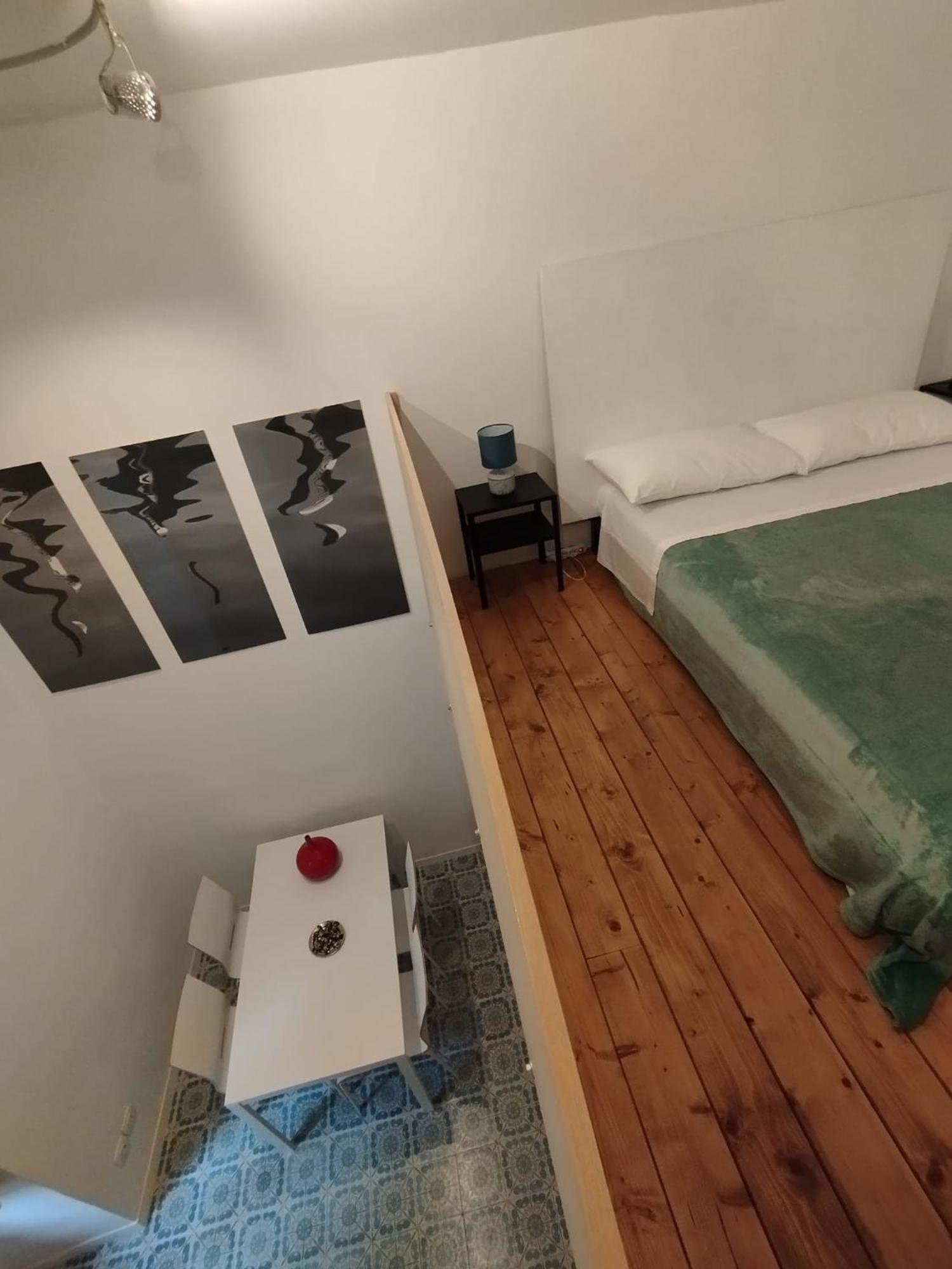 Casa Merisi Al Centro Storico Di Napoli Esterno foto